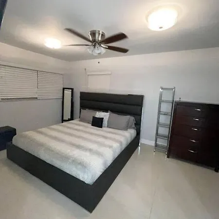 Modern Miami Oversized 3 Bedroom In Central Location Exterior photo