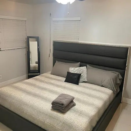 Modern Miami Oversized 3 Bedroom In Central Location Exterior photo