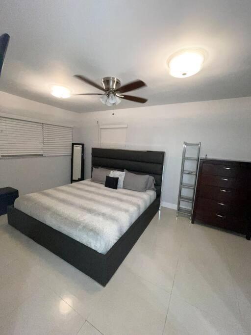 Holiday home Modern Oversized 3 Bedroom In Location Miami